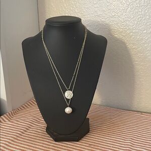 Gold and Pearl Pendant Necklace